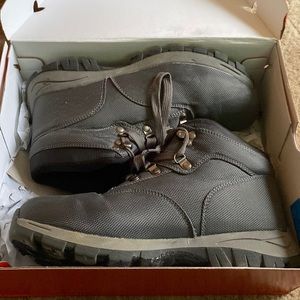 Barely used winter boots